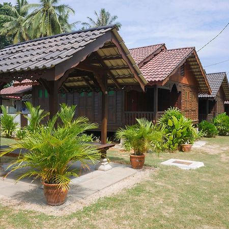 Kampung Tok Lembut Vacation Home Pantai Cenang  Exteriör bild