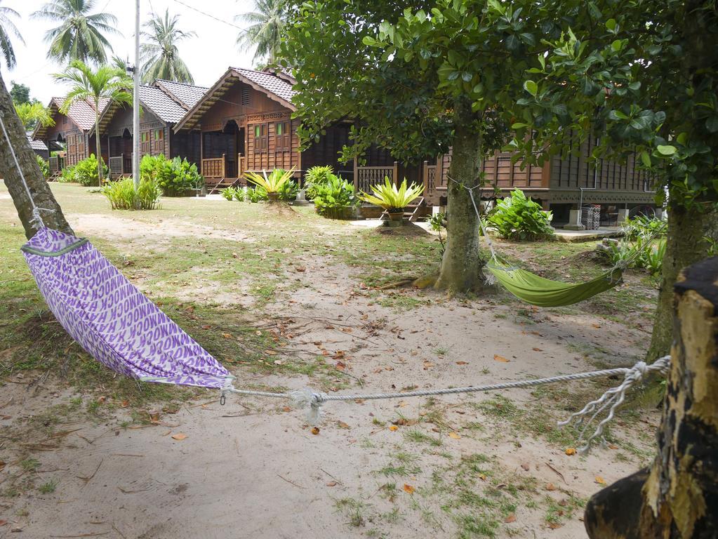 Kampung Tok Lembut Vacation Home Pantai Cenang  Exteriör bild